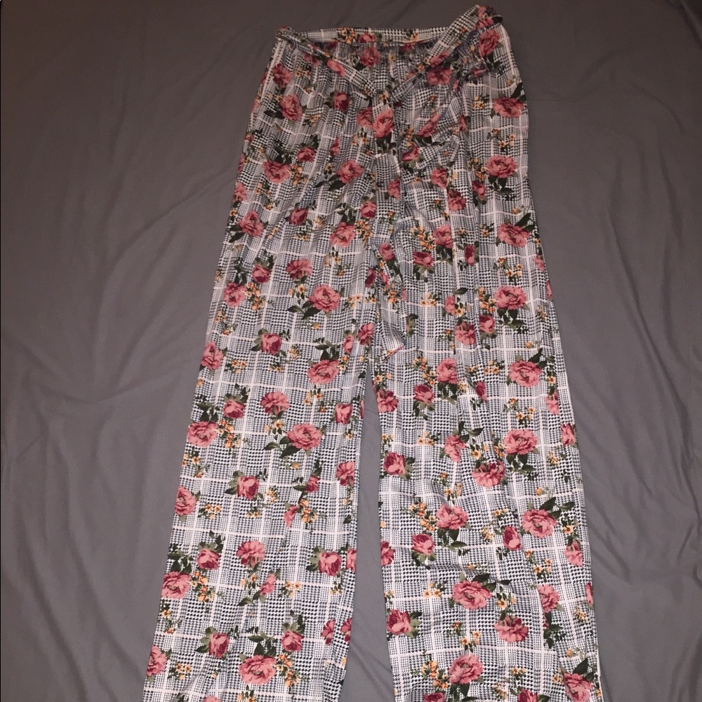 Creative Floral& plaid pants